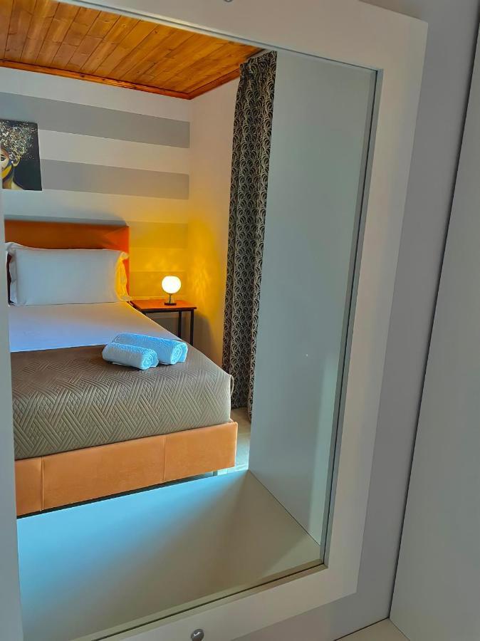 Crown Deluxe Apartments Sarandë Esterno foto