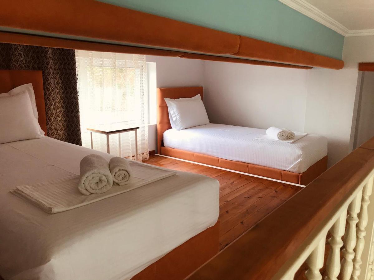 Crown Deluxe Apartments Sarandë Esterno foto