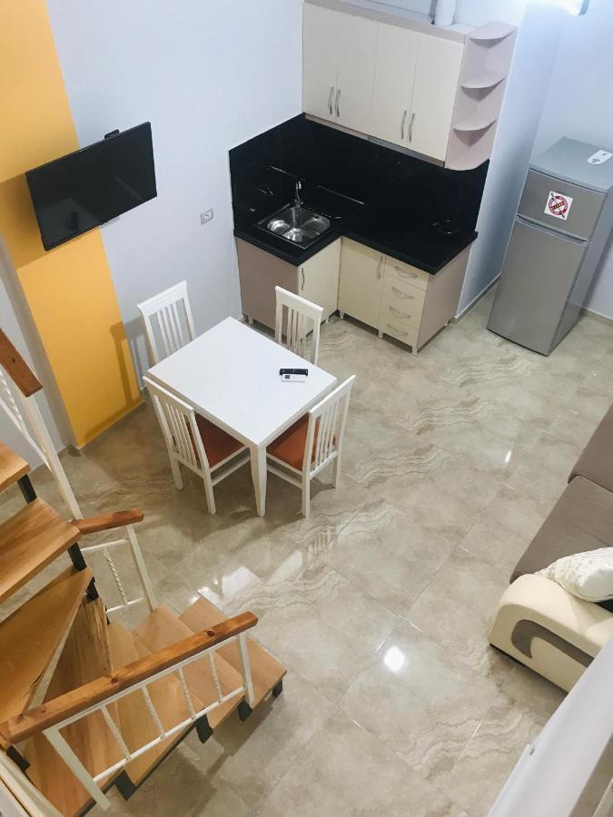 Crown Deluxe Apartments Sarandë Esterno foto