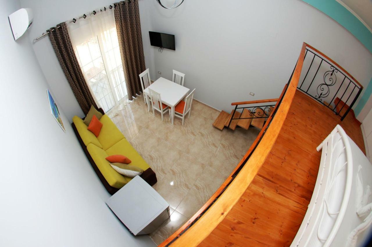 Crown Deluxe Apartments Sarandë Esterno foto